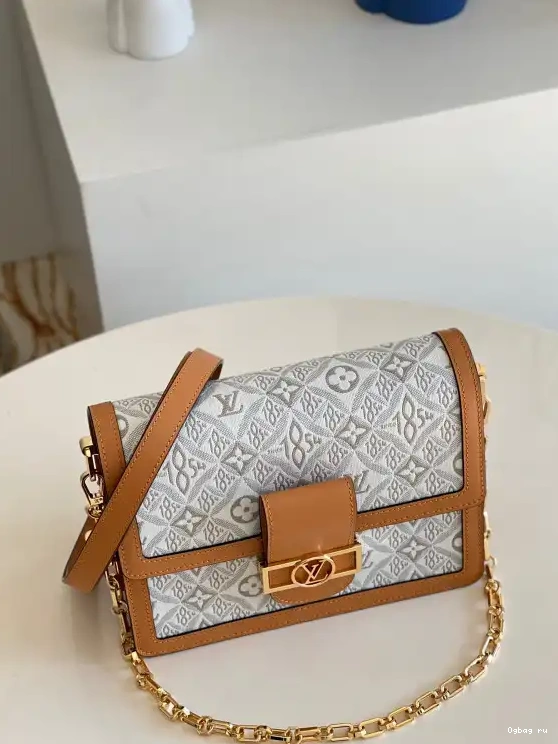LOUIS MM DAUPHINE VUITTON 0705